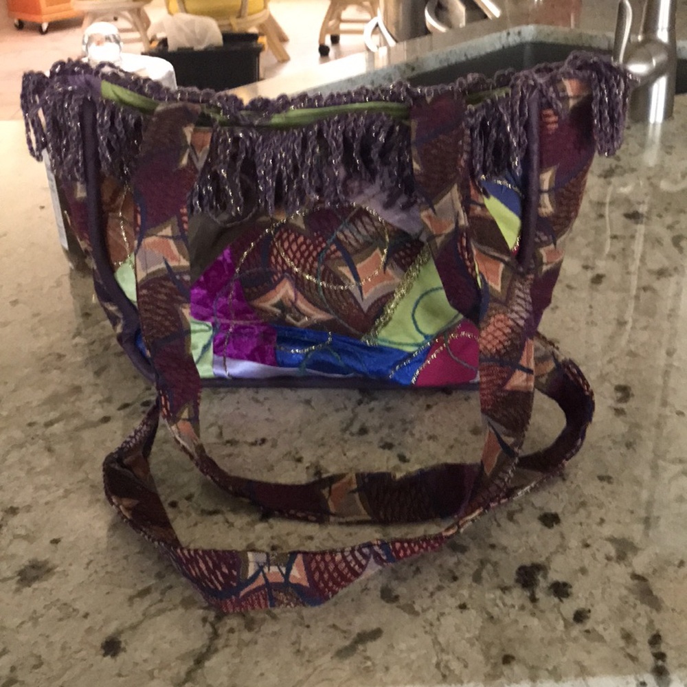 Patchwork Beaded Fringe Tote Bag - Multicolor. - Picture 3 of 11